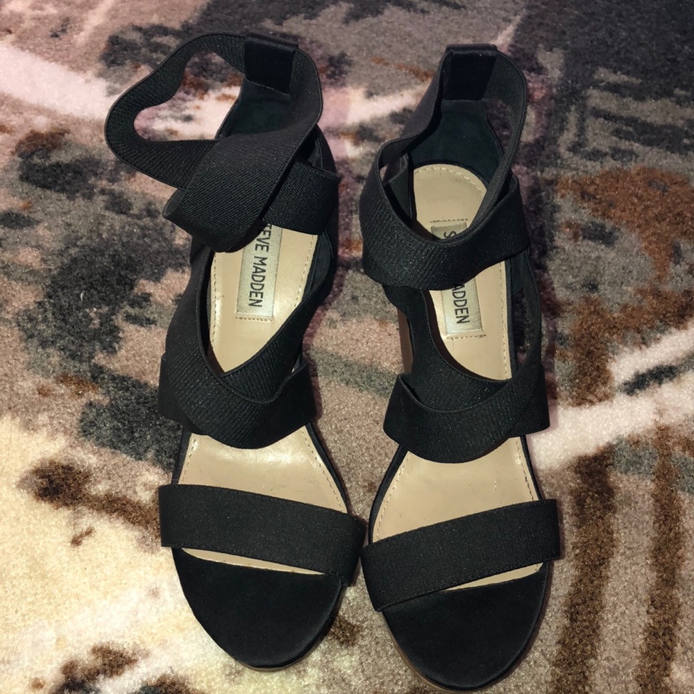 Brand new Steve Madden wedges